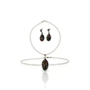 Beyaz Kristal Boncuklu Renkli Taşlı Çelik Takı Seti | Zarif El Yapımı Kolye ve Küpe Kombini