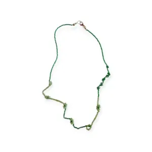 Zeberced Doğaltaş Kolye – Cennet Taşının Işıltısı